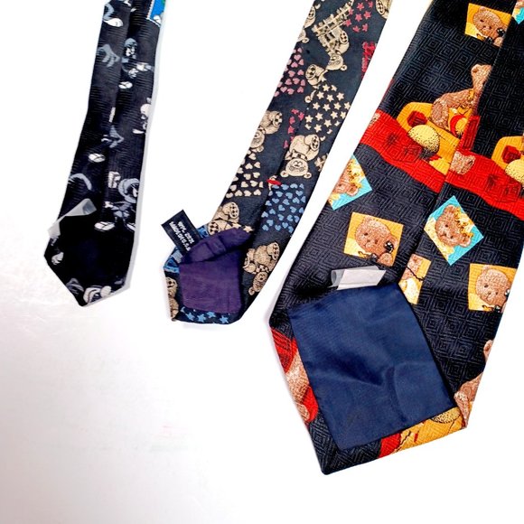 3 Novelty Neckties Looney Tunes USPS Stamp Collection Bugs Bunny Teddy Bears Vtg - Picture 4 of 5